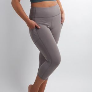 Capri Leggings